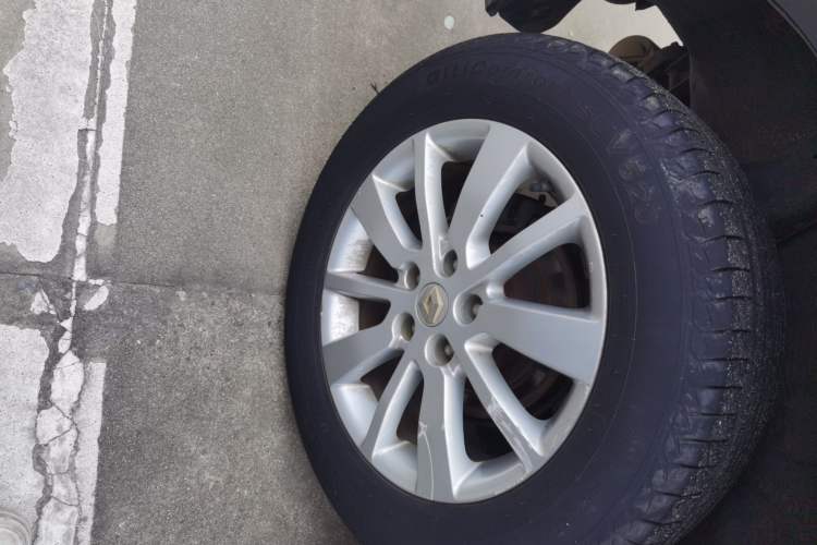 Used Renault Koleos 2014 Revised Version 2.0L Two-Wheel Drive Smart Enjoyment Edition
