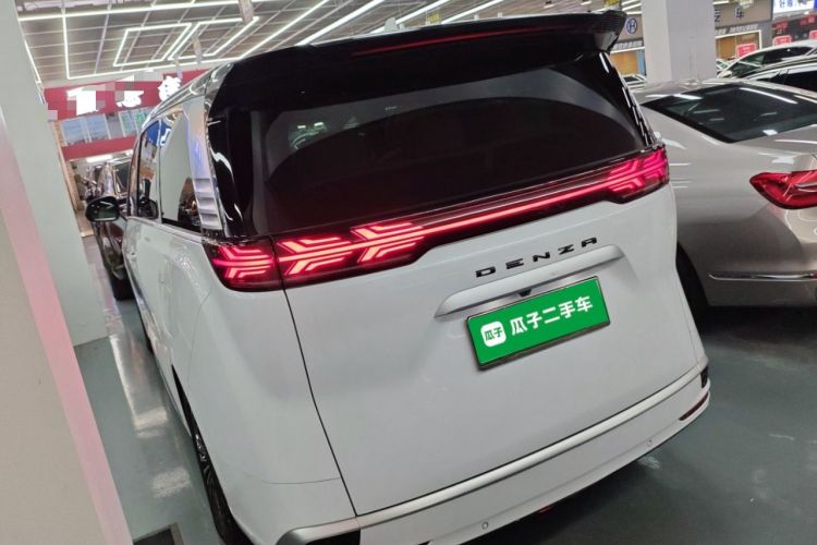 Used Denza D9 2024 DM-i 1050 Luxury Model