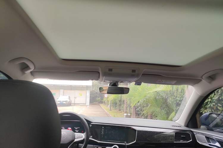 Used Volkswagen Tayron GTE Plug-in Hybrid 2020 1.4T Luxury Model Headliner