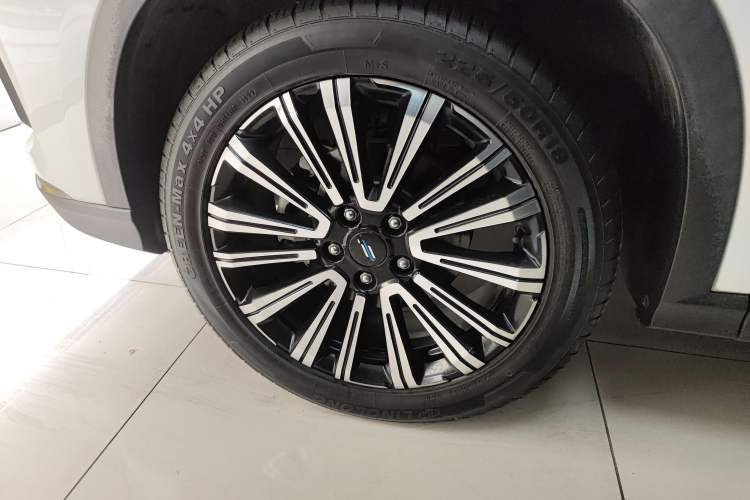 Used CHANGAN OSHAN X5 2021 1.6L CVT Comfort Model Left Front Wheel Hub