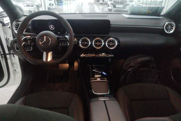 Used Mercedes-Benz A-Class 2025 A 200 L Fashion Model