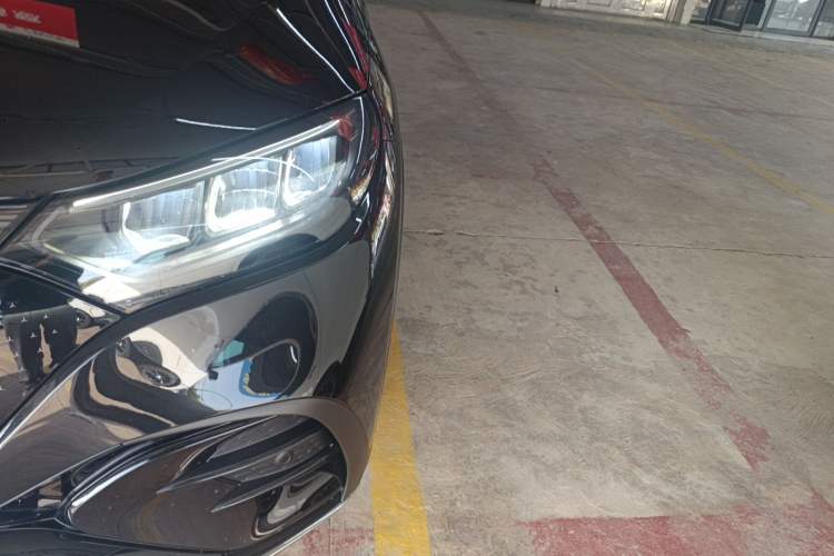 Used Mercedes-Benz EQE SUV 2024 500 4MATIC Luxury Edition Left Front Headlight