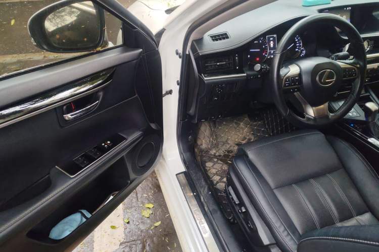 Used Lexus ES 2015 200 Elite Edition Driver Seat