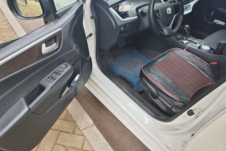 Used Honda Jade 2016 1.8L Automatic Comfort Elite Version 5 Seats
