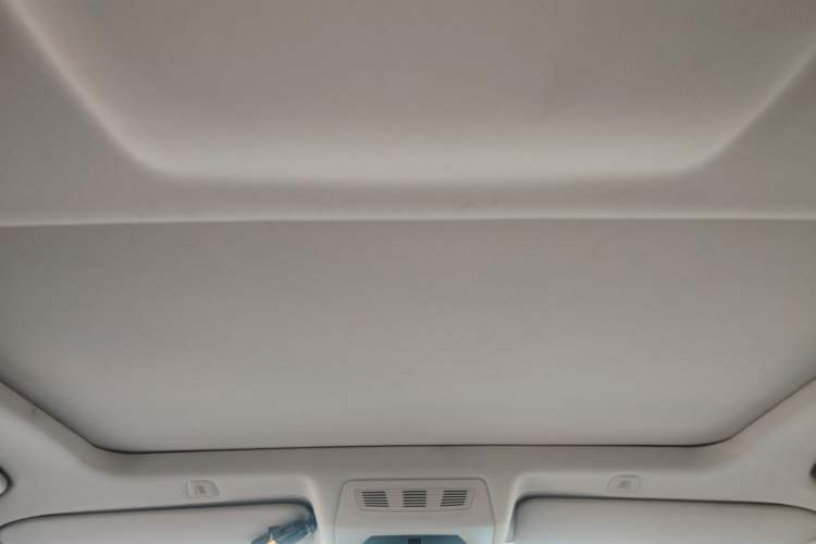 Used BMW 5 Series 2014 525Li Luxury Design Package