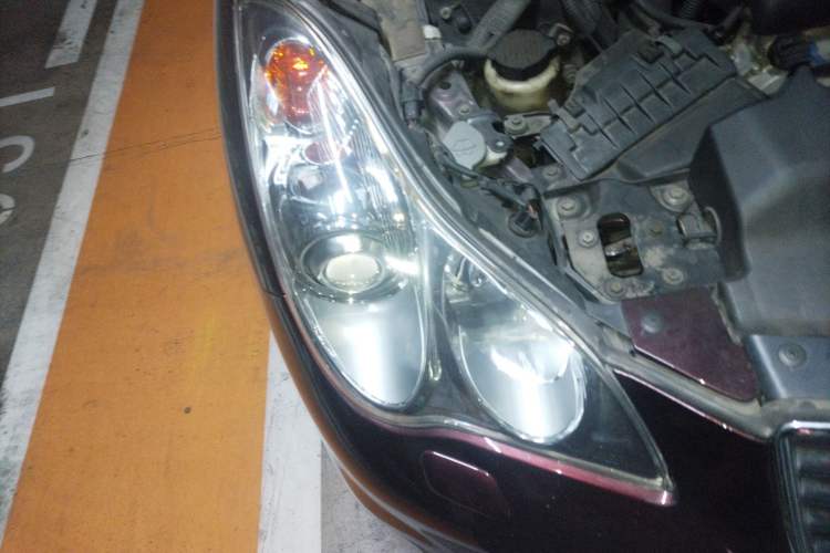 Used Infiniti QX50 2013 2.5L Two-Wheel-Drive Elegant Edition Right Front Headlight