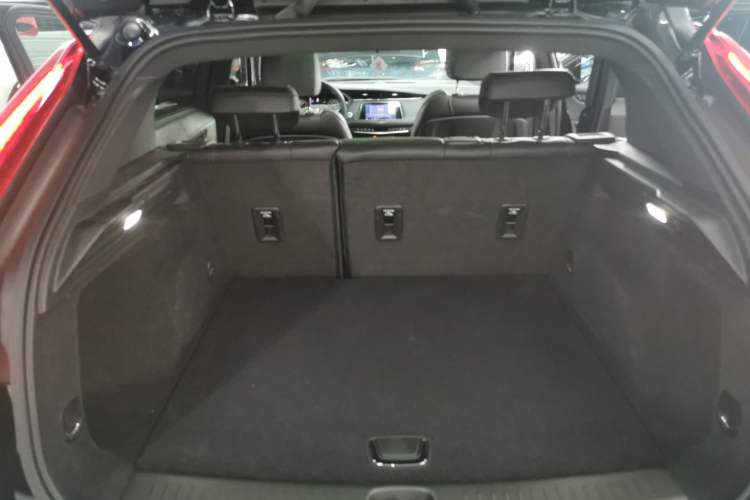 Used Cadillac XT4 2021 28T Two-Wheel Drive Tech Edition