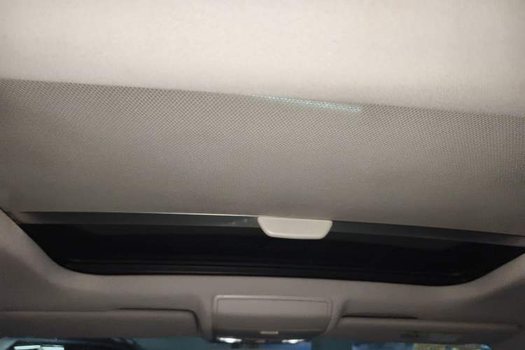 Used Volkswagen Lamando 2015 280TSI DSG Comfort Edition
