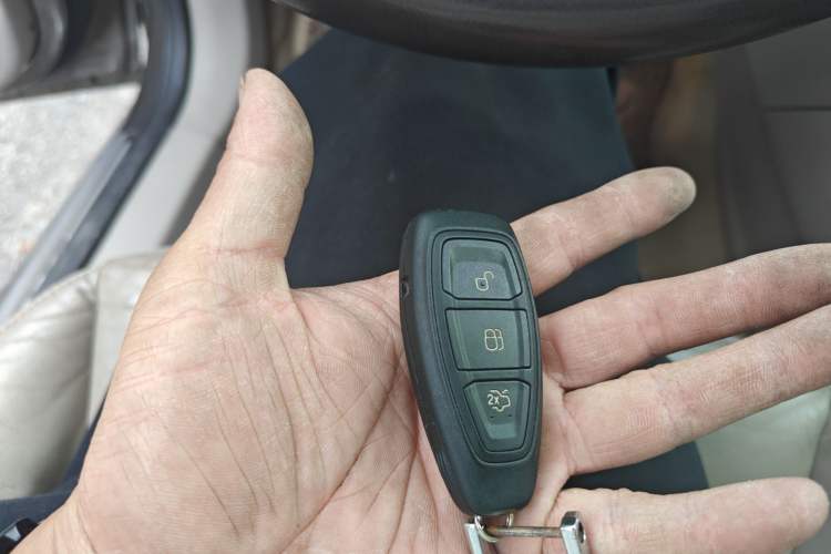 Used Ford Mondeo 2011 2.0L GTDi 200 Luxury Edition
