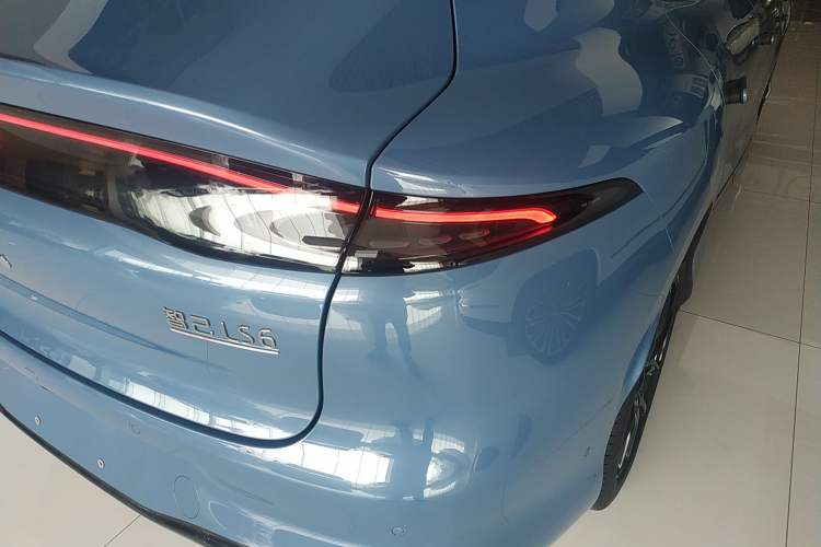 Used IM LS6 2026 Model Pure Electric Ultra Right Rear Taillight