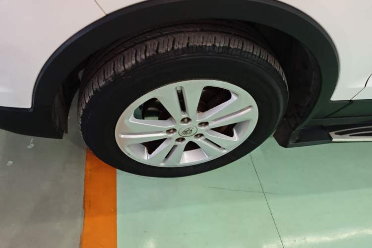 Used Oshan CX70 2016 1.6L Manual Luxury Model