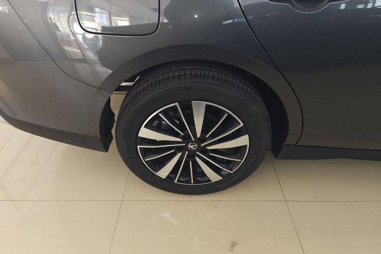 Used Changan Eado PHEV 2025 Smart New Blue Whale 145KM Battleship Edition
