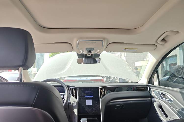 Used Hongqi HS7 PHEV 2024 2.0T PHEV Four-Wheel-Drive Flagship Edition 6 Seats
