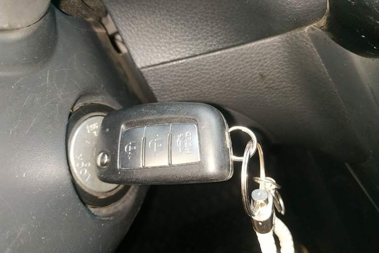Used Nissan Sylphy 2022 Classic 1.6XE CVT Comfort Edition Vehicle Key