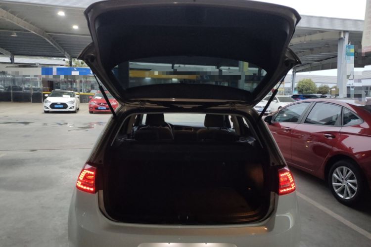 Used Volkswagen Golf 2016 1.6L Automatic Comfort Model
