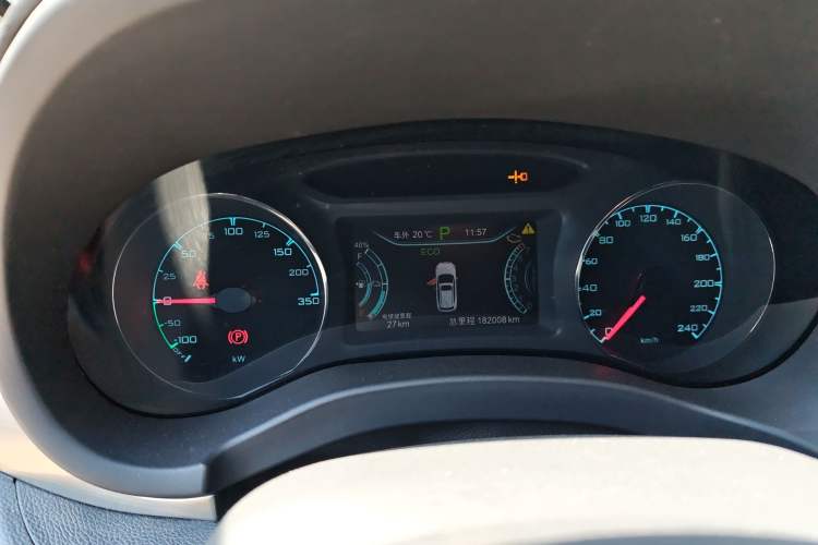 Used BYD Song New Energy 2017 Song DM 1.5TID All-Wheel Drive Prestige Model Instrument Cluster