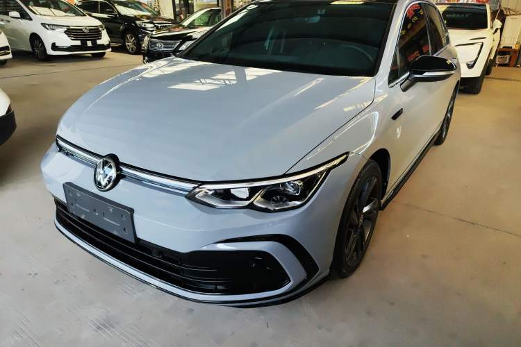 Used Volkswagen Golf 2023 Facelift 280TSI DSG R-Line Lite