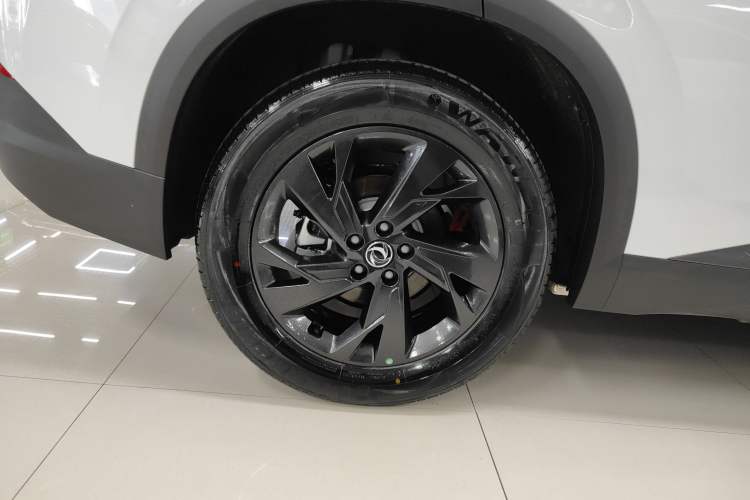 Used Dongfeng Aeolus L7 New Energy 2025 518 Comfort Edition Exterior 5