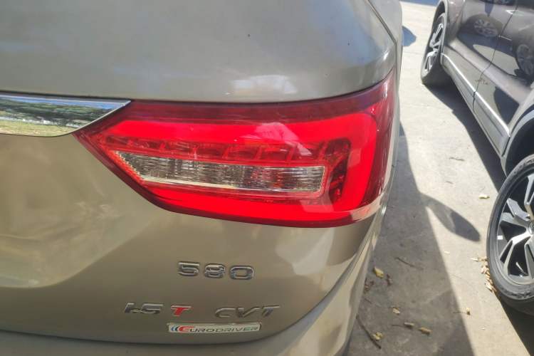 Used Dongfeng Fengon 580 2017 1.5T CVT Comfort Model
