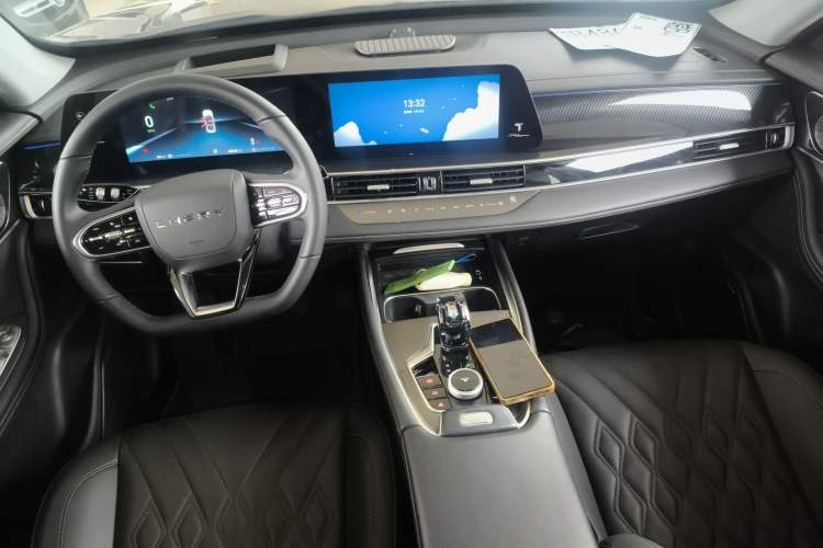 Used Chery Tiggo 7 PLUS 2023 1.6 TGDI DCT Flagship Version
