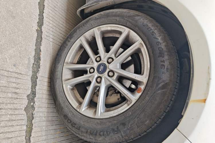 Used Ford Focus 2018 Sedan Classic 1.6L Automatic Trendy SmartDrive Edition