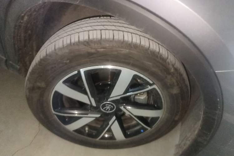 Used BYD Song Pro New Energy 2024 HONOR Edition DM-i 71KM Navigation Model
