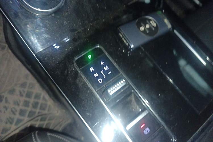 Used EXEED Zhuifeng 2021 Versailles Edition 1.6T DCT StarRui Version Gear Lever