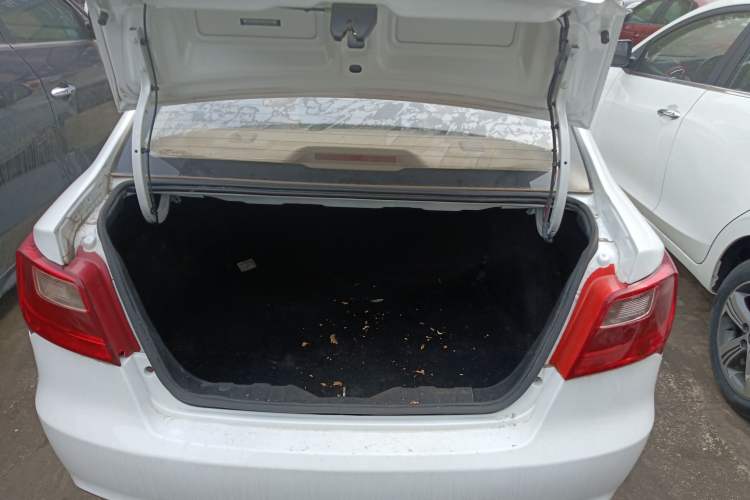 Used CHANGAN Alsvin V3 2015 1.4L Manual Meiman Model China IV Standard
