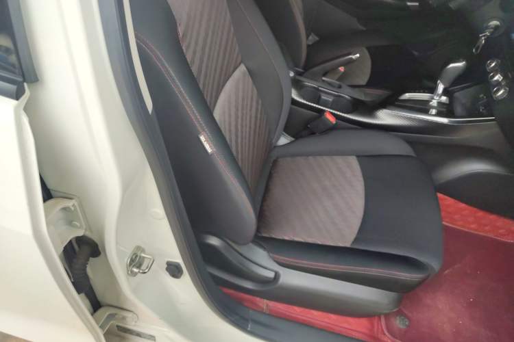 Used Nissan Lannia 2021 1.6L CVT Cool Edition Right Front Seat