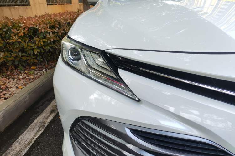 Used Toyota Camry 2019 2.0G Luxury Edition China VI Standard Exterior 3