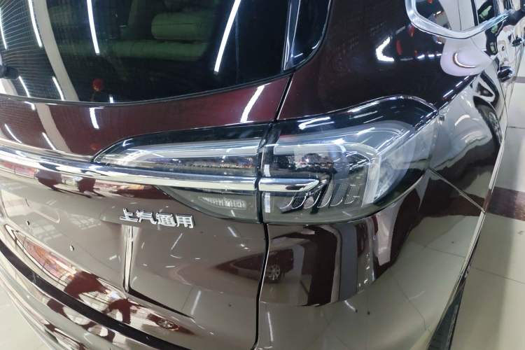 Used Buick Envision 2022 Encore Plus Avenir Aivia 7-Seater Edition Right Rear Taillight