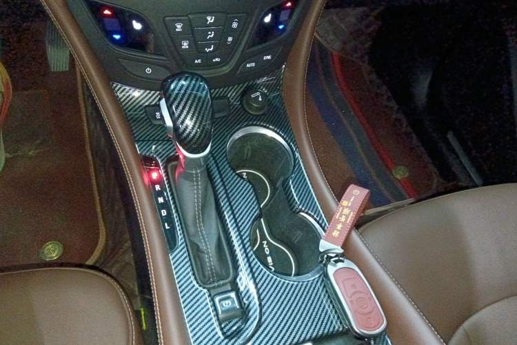 Used Buick Envision 2021 532T Two-Wheel-Drive Elite Version Gear Lever