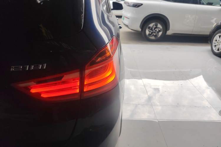 Used BMW 2 Series Gran Tourer 2015 218i Sports Design Package