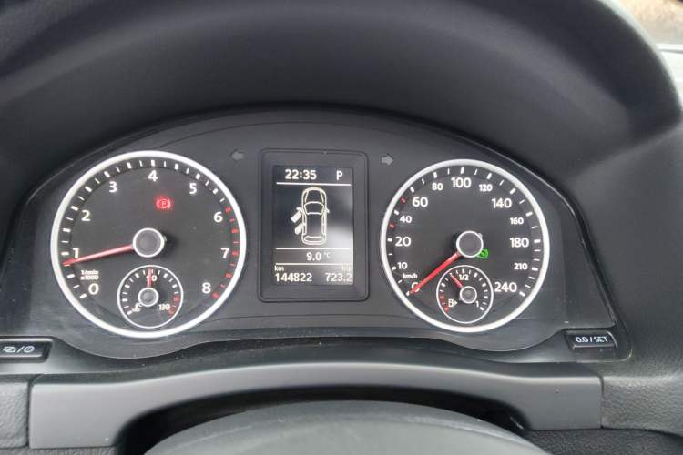 Used Volkswagen Tiguan 2017 300TSI Automatic Two-Wheel Drive Silk Road Comfort Edition Instrument Cluster