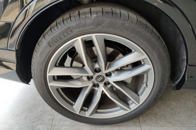 Used Audi Q7 2024 45 TFSI quattro S line Sport Edition
