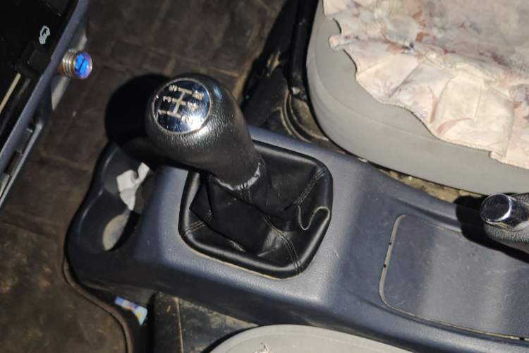 Used Jinbei Hiace X30 2021 1.5L Standard Version Air-Conditioner-Free Van China VI Emission Standard SWC15M Gear Lever