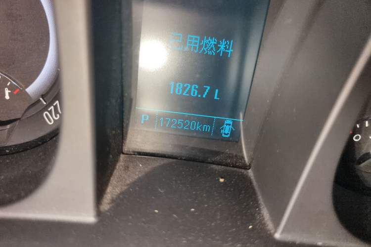 Used Buick GL8 2017 25S Luxury Version China V Standard Odometer Close Up