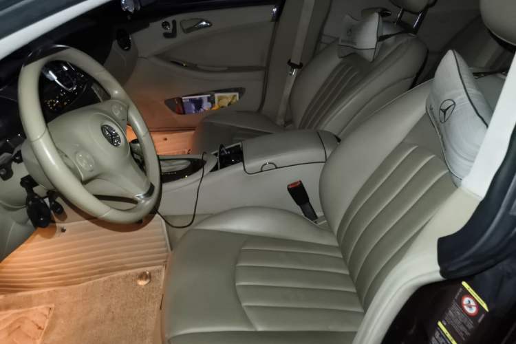 Used Mercedes-Benz CLS 2009 CLS 300 Left Front Seat