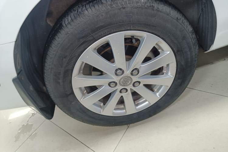 Used Buick GL8 2018 28T Luxury Model China VI Standard
