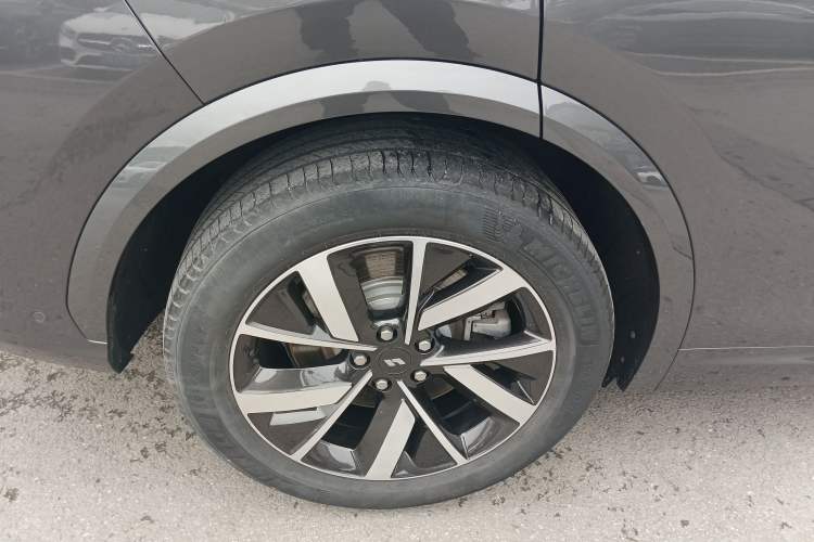 Used Li Auto L7 2023 Pro Model Right Rear Wheel Hub