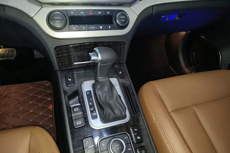 Used Haval H6 Coupe 2015 Blue Label 2.0T Automatic Two-Wheel Drive Elite Model