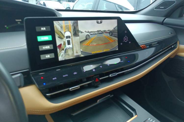 Used CHANGAN UNI-K 2021 2.0T All-Wheel Drive Prestige Version
