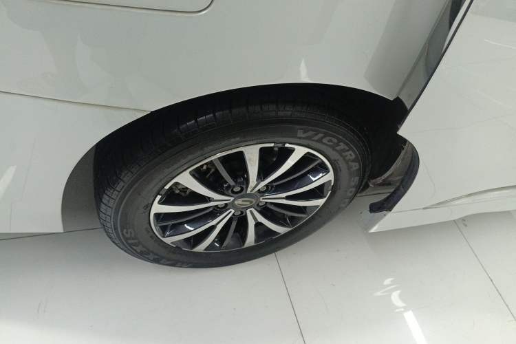 Used GAC Trumpchi M8 2023 Lingxiu Series 390T Deluxe Edition Exterior 5