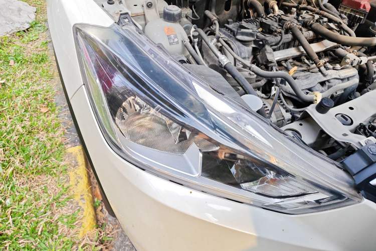 Used Nissan Kicks 2018 1.5L CVT Smart Connect Luxury Edition
