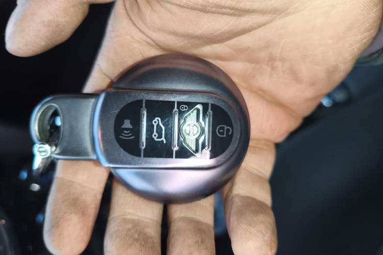 Used MINI 2014 1.2T ONE
