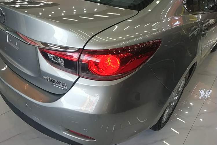 Used Mazda Atenza 2015 2.0L Blue Sky Luxury Edition