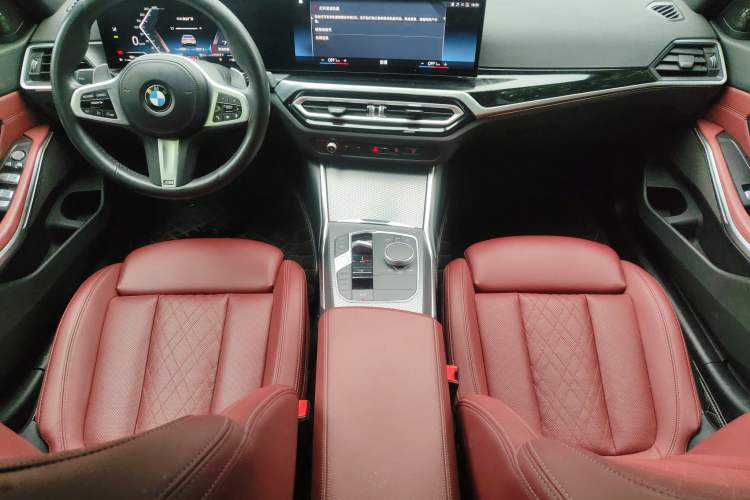 Used BMW 3 Series 2023 325i M Sport Night Edition Package Center Console