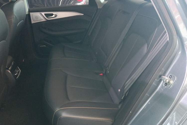 Used Roewe i6 MAX New Energy 2022 EV 500 Skyroof Flagship Edition Interior 4