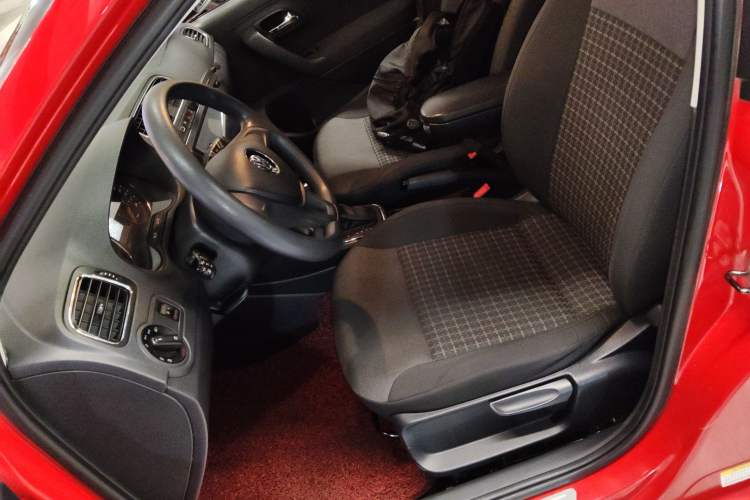 Used Volkswagen Polo 2014 1.6L Automatic Comfort Edition Left Front Seat