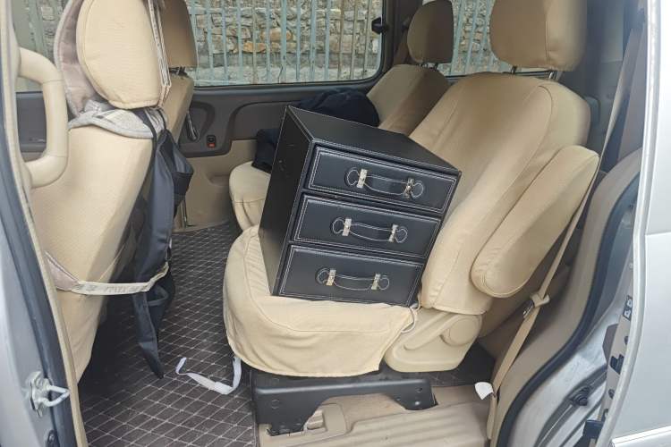 Used Buick GL8 2012 2.4L BASE Comfort Edition
